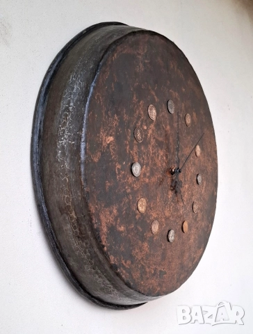 ЧАСОВНИК С ИСТОРИЯ: БАКЪРЕНА ТАВА И БЪЛГАРСКИ ЦАРСКИ МОНЕТИ, снимка 4 - Стенни часовници - 52587079