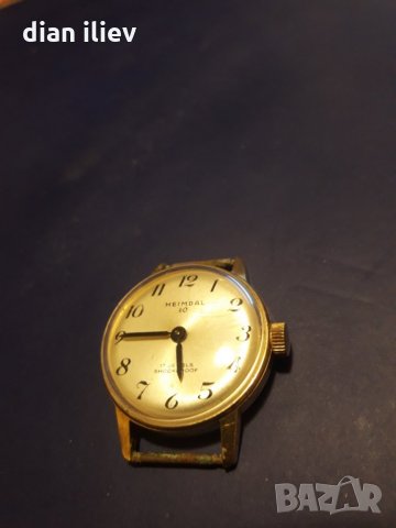 Стар дамски механичен часовник ., снимка 1 - Антикварни и старинни предмети - 27656231