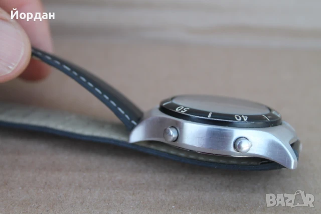 Швейцарски мъжки часовник ''Marlboro racing watch'' хронограф, снимка 4 - Мъжки - 50565464