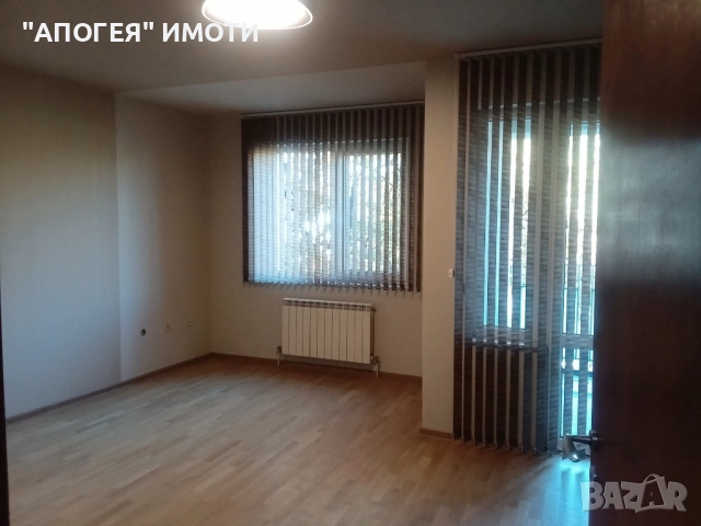 ИЗИСКАН, Просторен трети етаж, Център гр. Пловдив - 270 кв.м с възможност за ГАРАЖ под наем, снимка 17 - Апартаменти - 52086131