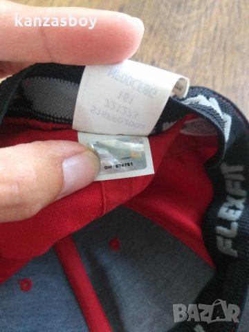 The North Face - страхотна шапка КАТО НОВА, снимка 5 - Шапки - 33643572