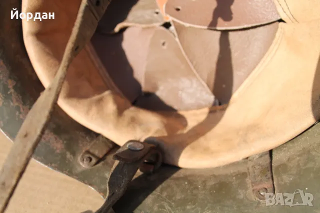 Българска военна каска модел 1936-та година, снимка 10 - Антикварни и старинни предмети - 47608261