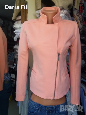 Яке в цвят праскова от плътно и еластично трико, снимка 4 - Якета - 40078693