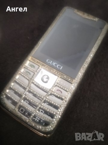 Gucci , снимка 1 - Телефони с две сим карти - 43347851