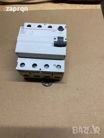 Трифазен четириполюсен автоматичен/деференциален предпазител със дефектно-токова защита 25 А , снимка 2 - Ключове, контакти, щепсели - 48274273