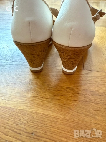 Дамски сандали 37 номер, снимка 3 - Сандали - 52406043