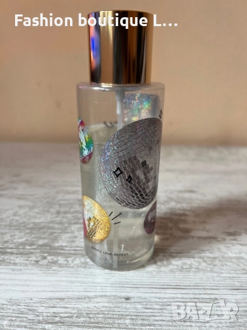 Блестящ парфюмен чист на тяло на Victoria’s Secret с уникален аромат и сребристи блестящи частици ❤️, снимка 2 - Дамски парфюми - 52412587