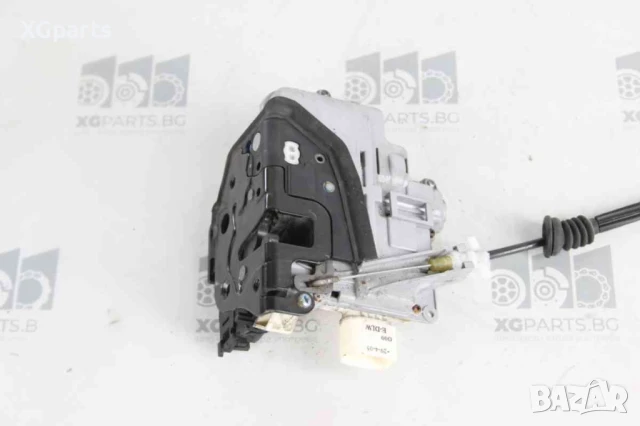 Брава врата предна лява за Volkswagen Passat B6 (2005-2010) , снимка 2 - Части - 51175211