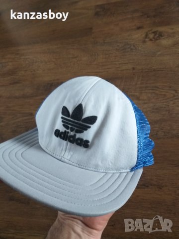 adidas originals Trefoil Heritage Trucker Cap - страхотна шапка, снимка 6 - Шапки - 40327378