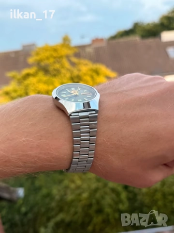 Часовник Orient Crystal Automatic, Rare Day-Date بالعربية – края на 1970-те Нов!, снимка 7 - Антикварни и старинни предмети - 51897328