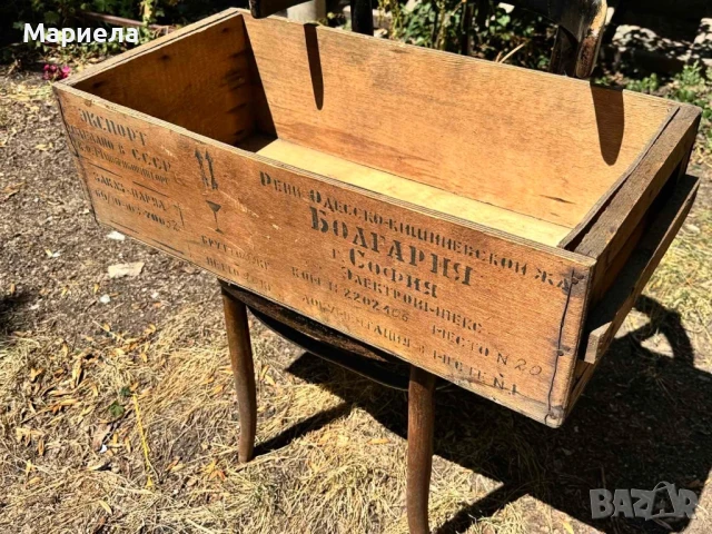 Голям,дървен сандък,цена 40 лв., снимка 3 - Антикварни и старинни предмети - 51225481