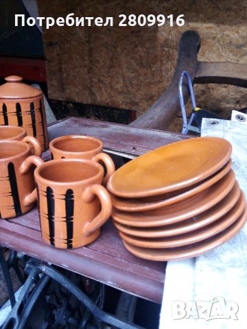 Стар керамичен сервиз за кафе от соца , снимка 1 - Антикварни и старинни предмети - 35289448