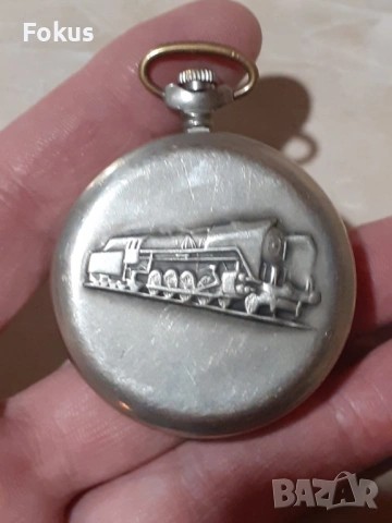 Стар руски джобен часовник Мълния с влак, снимка 2 - Антикварни и старинни предмети - 53347568