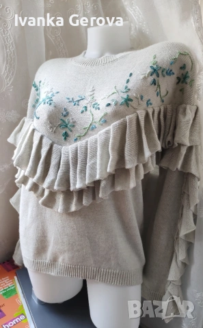 Дамска блуза,ръчно бродирана , снимка 2 - Блузи с дълъг ръкав и пуловери - 53479237