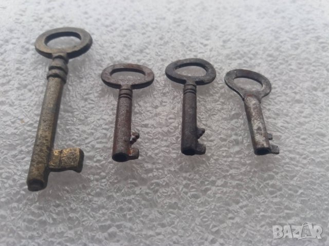 Антикварни бронзови ключове 9 броя, снимка 5 - Антикварни и старинни предмети - 28207812