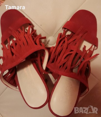 Обувки Bershka, снимка 2 - Дамски обувки на ток - 28185159