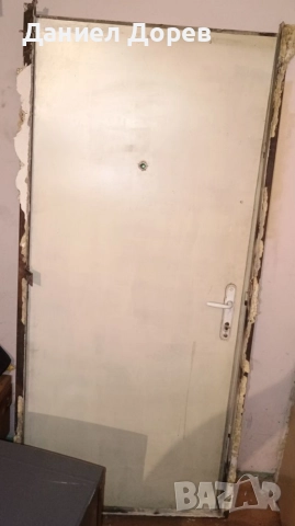Входна масивна врата за апартамент!, снимка 3 - Входни врати - 52755930