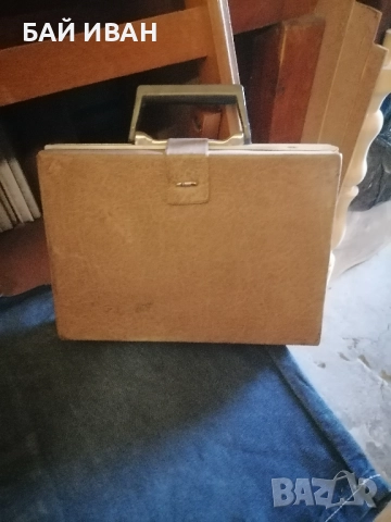 СТАРА АВТО АПТЕЧКА, снимка 2 - Антикварни и старинни предмети - 51546236