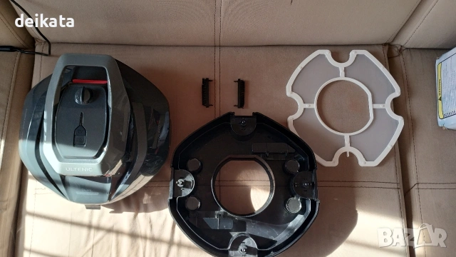 Робот за почистване на басейн