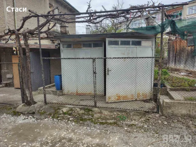 Гараж под наем, гр. Шумен, кв. Тракия, снимка 2 - Гаражи и паркоместа - 49892901