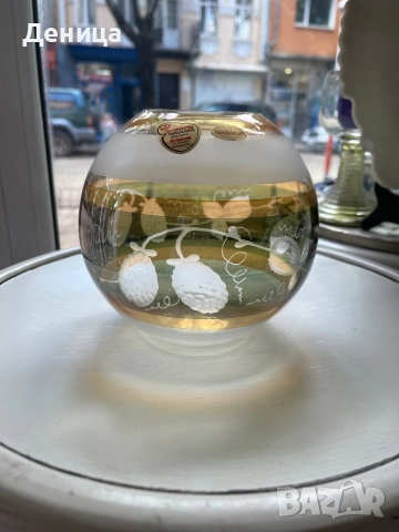 Кристална ваза на Joska Ръчна гравюра и налични етикети 