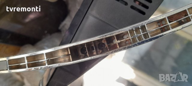 Стойкa за телевизор Samsung UE32J4500 , снимка 2 - Стойки, 3D очила, аксесоари - 32964601