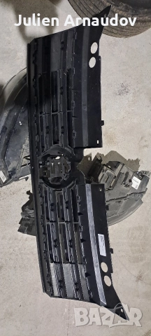решетка Volkswagen Tiguan , снимка 2 - Части - 52554384