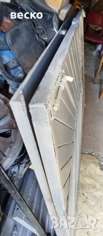 гаражна врата с рамка 