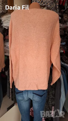 -30% Пухкав и мекичък пуловер в цвят корал, снимка 5 - Блузи с дълъг ръкав и пуловери - 48747776