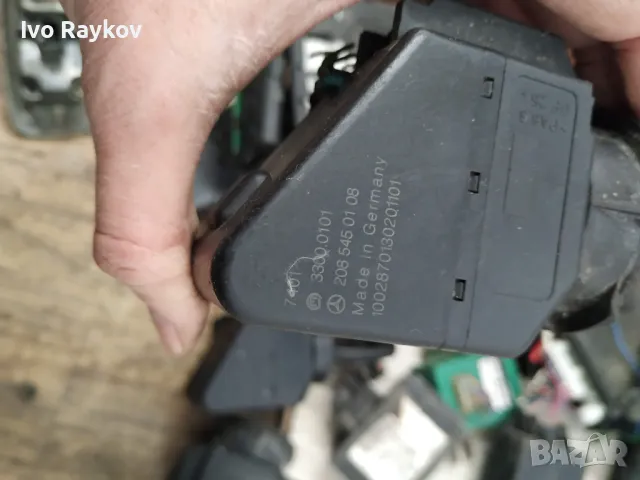 Гълтач ключ Mercedes W203 W210 W202 , 2085450108, снимка 3 - Части - 49106308