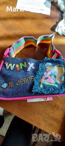 Детска чанта на winx, снимка 2 - Кенгура и ранички - 38318170