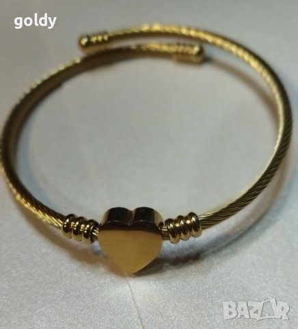 Гривна/дамска/от медицинска стомана , снимка 3 - Гривни - 44030894