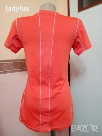 Columbia Omni Freeze, Нова, Оригинална, Размер S. Код 2074, снимка 5 - Тениски - 43258595