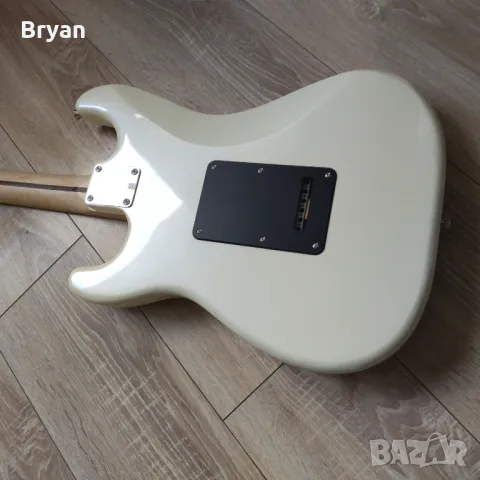Squier® Contemporary Stratocaster® HH ел.китара pearl white, снимка 10 - Китари - 49652720