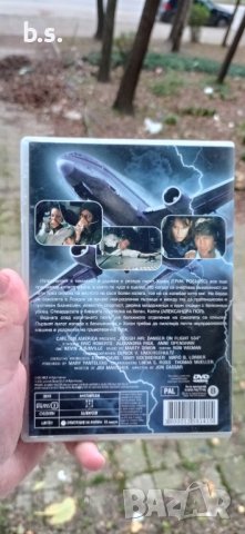 Буря във въздуха с Ерик Робъртс DVD , снимка 2 - DVD филми - 43090114