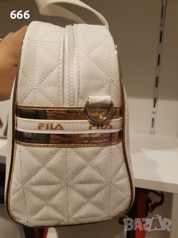 чанта , снимка 2 - Чанти - 43422953