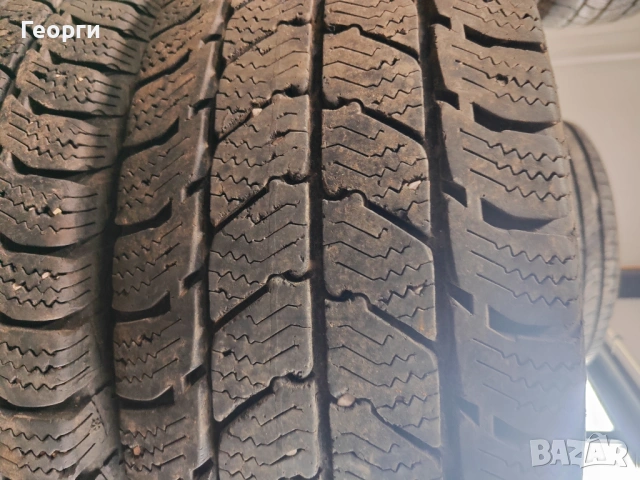 4бр.зимни гуми 215/65/16C Semperit