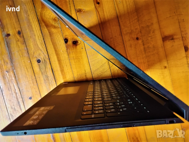 Продавам Lenovo V110, снимка 5 - Лаптопи за работа - 51912868