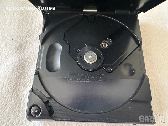 преносим cd player "SONY Discman D-303", снимка 3 - Ресийвъри, усилватели, смесителни пултове - 52884046