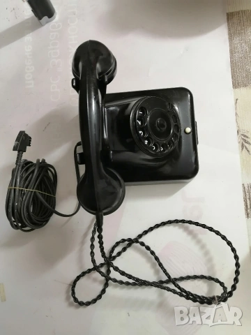 Ретро, бакелитов телефон от '50 години, снимка 2 - Антикварни и старинни предмети - 53500615