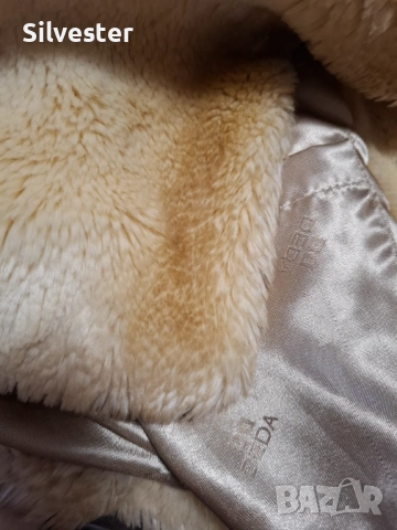 Дамски кожух от естествена кожа с качулка, размер М, снимка 13 - Палта, манта - 53032329