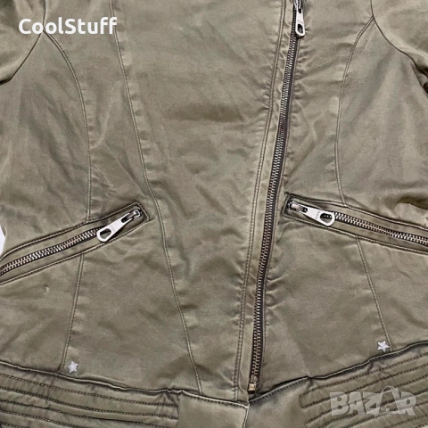 Дамско Яке Guess Los Angeles Размер S, снимка 3 - Якета - 52697083