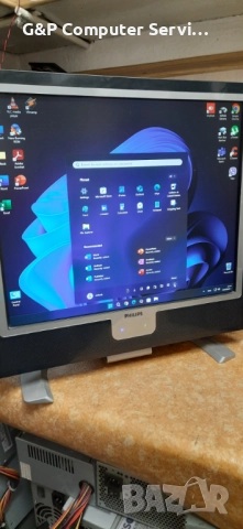 Евтин компютър в комплект с монитор Philips 19' ...