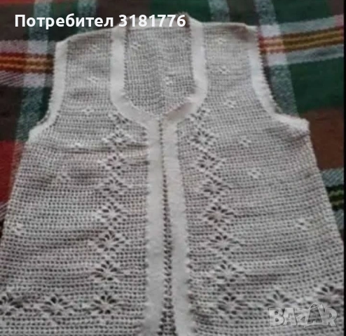 Плетен елек на една кука.