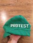 protest - страхотна зимна шапка КАТО НОВА, снимка 1 - Шапки - 39059922