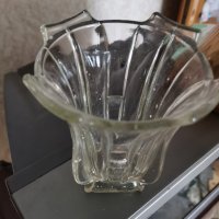 Стъклена ваза, снимка 1 - Вази - 43597428