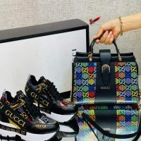 Дамска чанта и спортни обувки Gucci код 82, снимка 1 - Дамски ежедневни обувки - 33609667
