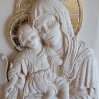 Дърворезба-домашен иконостас с релеф на чудотворната икона "Св.Богородица ", снимка 6 - Икони - 21948552