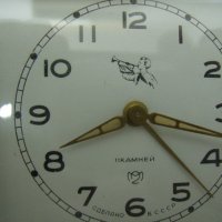 № 5506 стар руски настолен часовник Пионер   - работещ  - соц.период / СССР / , снимка 3 - Други ценни предмети - 33674586