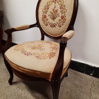 кресла с дърворезба и месингови капси , снимка 5 - Столове - 44111455